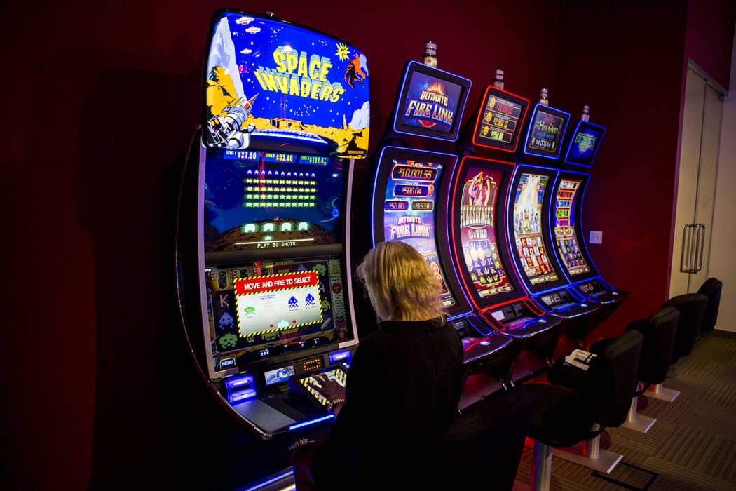 как заработать в казино на автоматах
